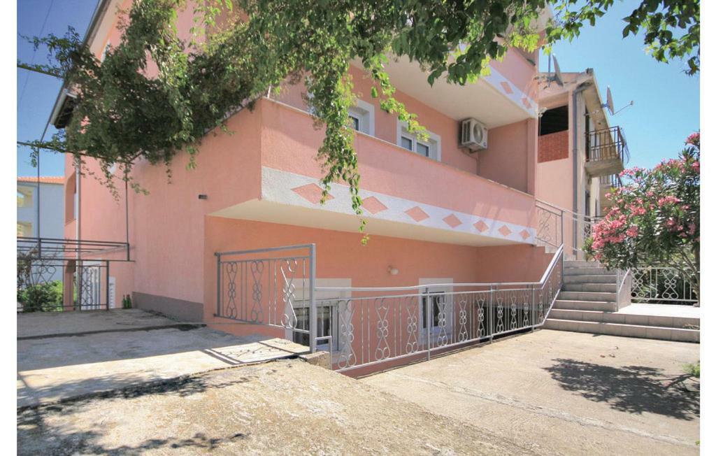 Deny Apartment Zaboric Luaran gambar
